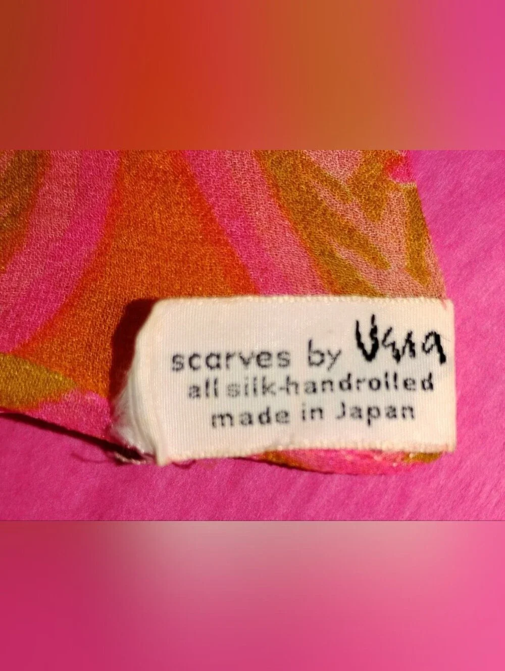 VINTAGE VERA SILK PAISLEY SCARF